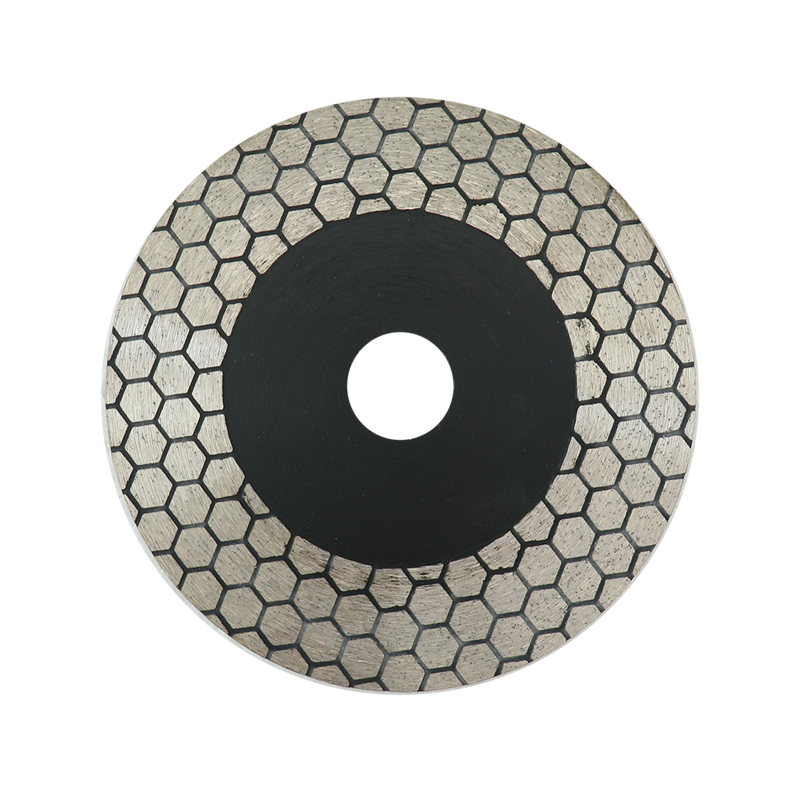 Diamond cutting and grinding disc